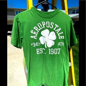 Aeropostale Graphics Tee - Men’s small